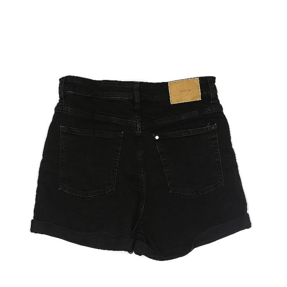 Shorts - Picture 2 of 8